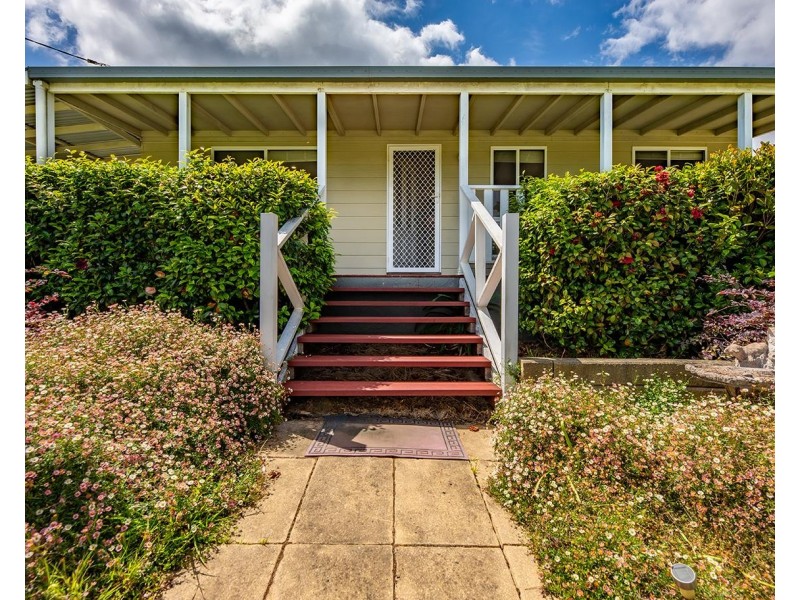 6 Ella Street, Bundanoon NSW 2578