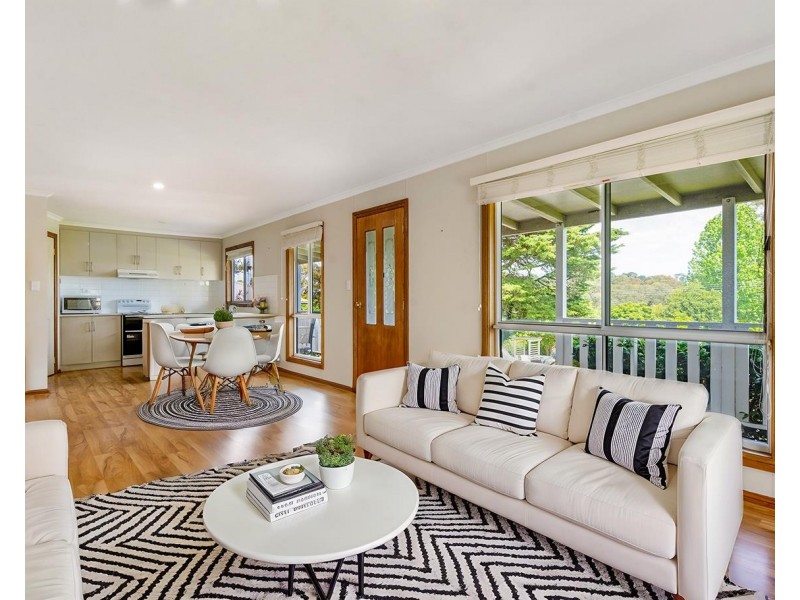 6 Ella Street, Bundanoon NSW 2578