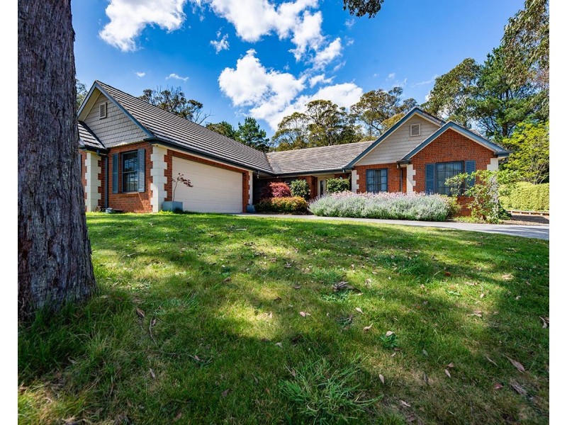 17 Larkin Close, Bundanoon NSW 2578