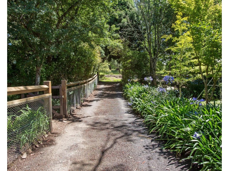 51 Garland Road, Bundanoon NSW 2578