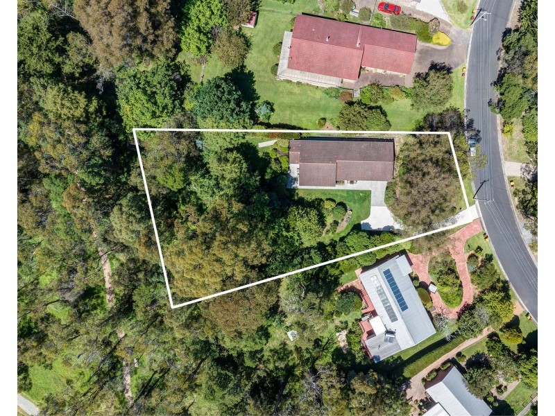 25 Bindar Crescent, Bundanoon NSW 2578