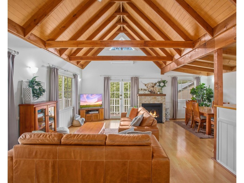 12 Ellsmore Road, Bundanoon NSW 2578