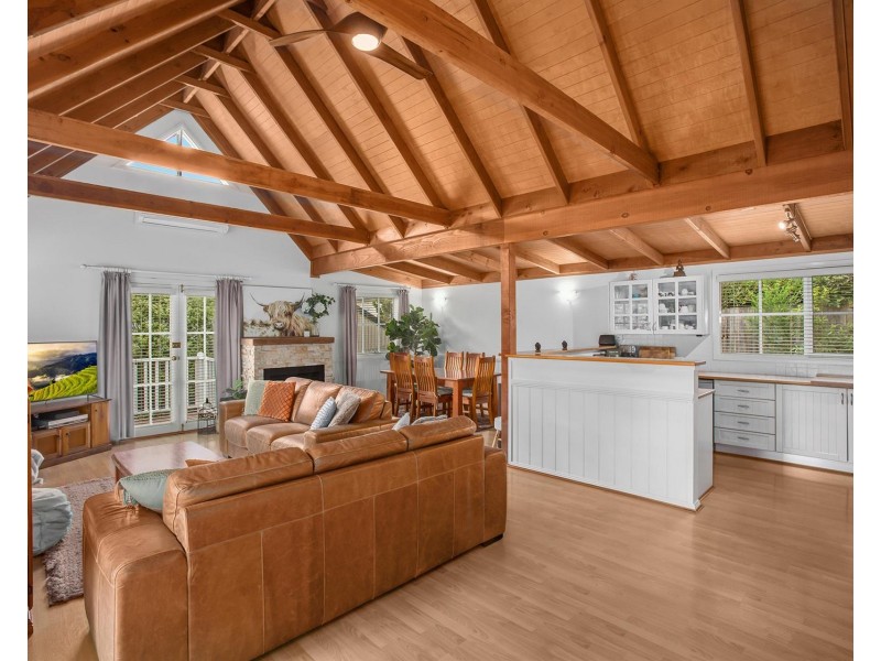 12 Ellsmore Road, Bundanoon NSW 2578