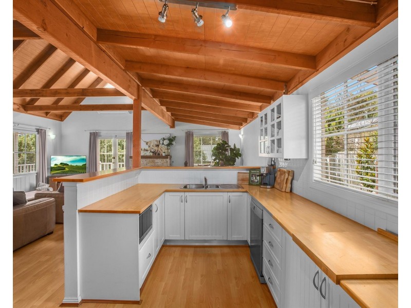 12 Ellsmore Road, Bundanoon NSW 2578