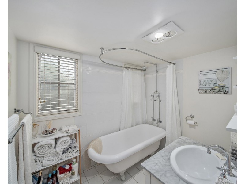 12 Ellsmore Road, Bundanoon NSW 2578