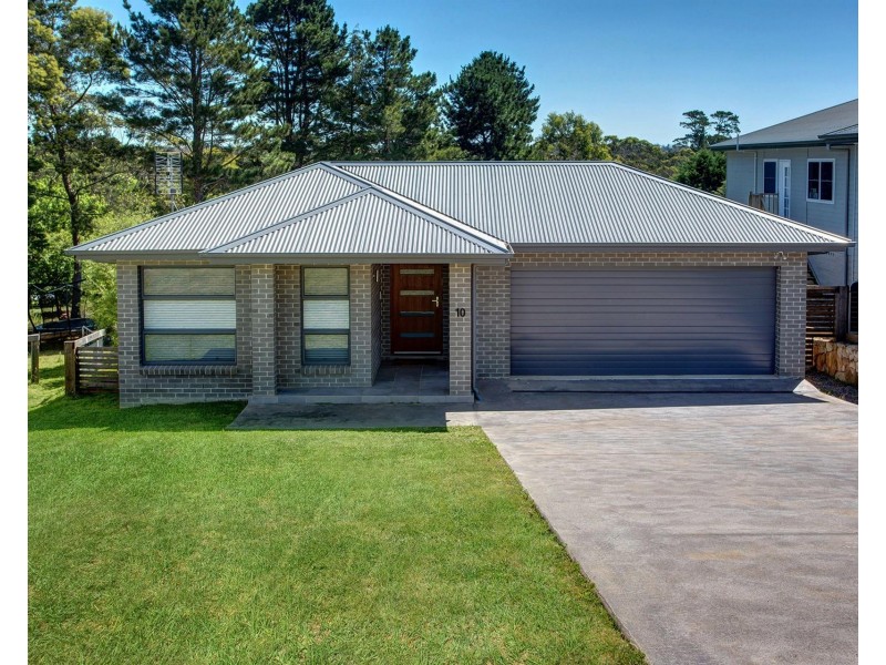 10 Rochester Drive, Bundanoon NSW 2578