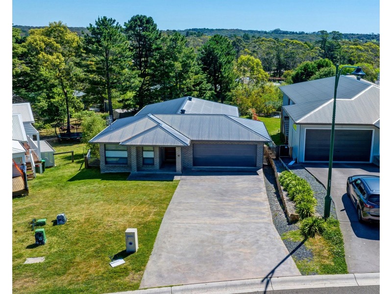 10 Rochester Drive, Bundanoon NSW 2578