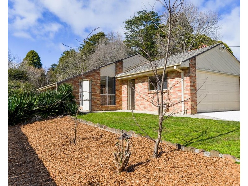 11 Amy Street, Bundanoon NSW 2578
