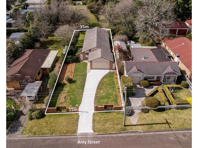 11 Amy Street, Bundanoon NSW 2578