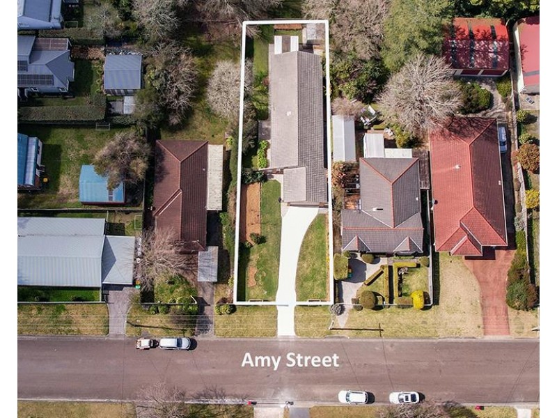 11 Amy Street, Bundanoon NSW 2578