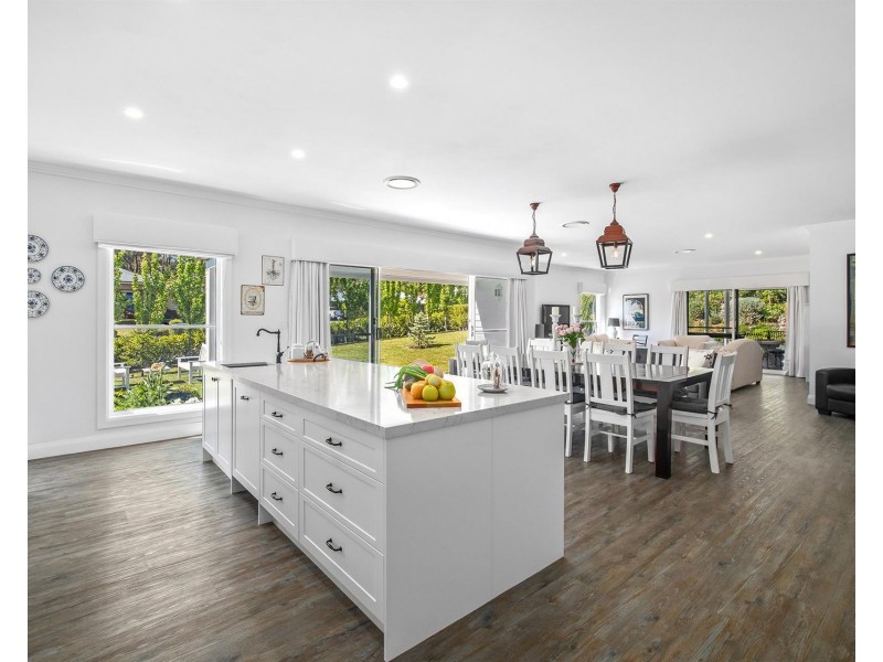 1 Larkin Close, Bundanoon NSW 2578