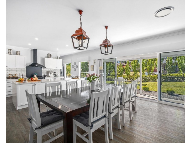 1 Larkin Close, Bundanoon NSW 2578