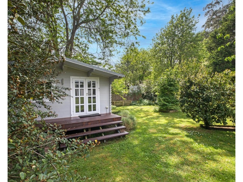 9 Ebury Street, Bundanoon NSW 2578
