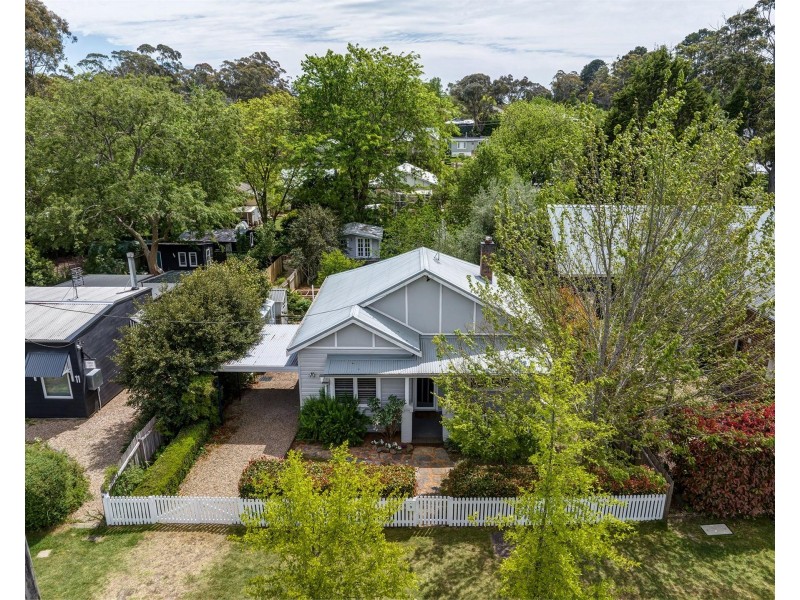 9 Ebury Street, Bundanoon NSW 2578