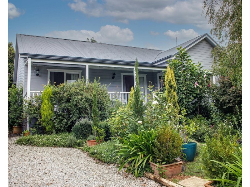 20 Ebury Street, Bundanoon NSW 2578