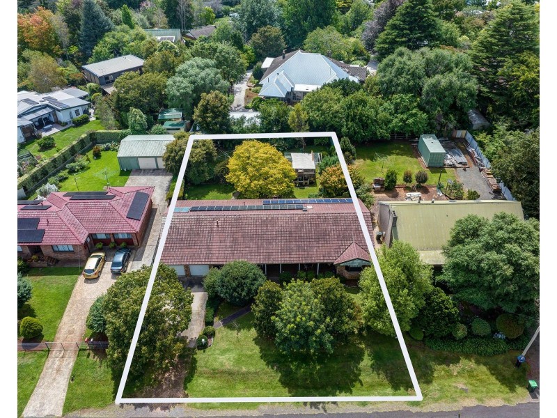 18 William Street, Bundanoon NSW 2578