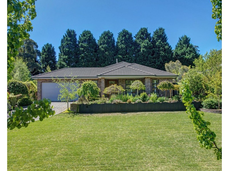 12 Forwood Crescent, Bundanoon NSW 2578