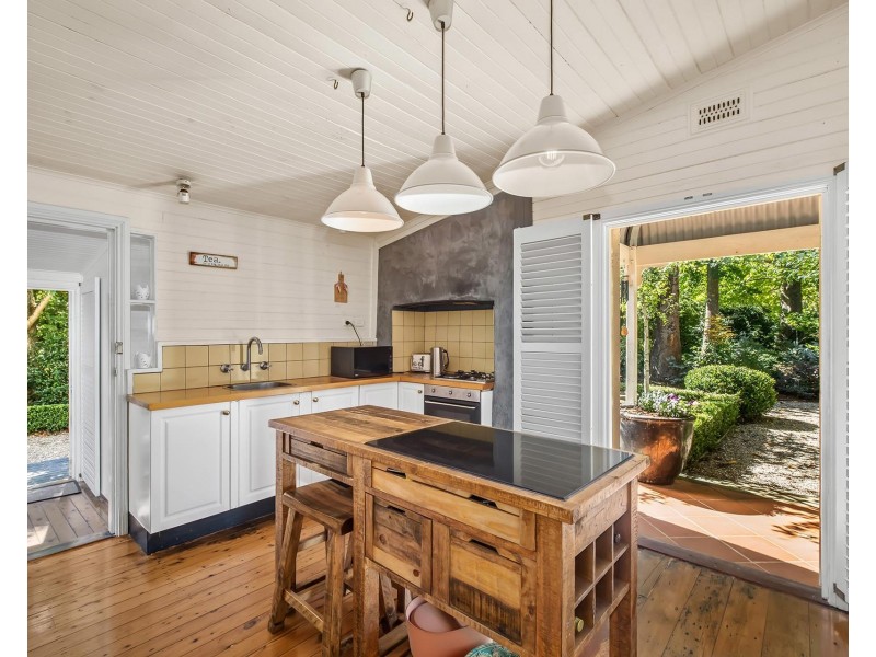 48 Erith Street, Bundanoon NSW 2578