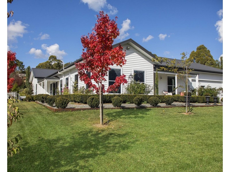 1 Larkin Close, Bundanoon NSW 2578