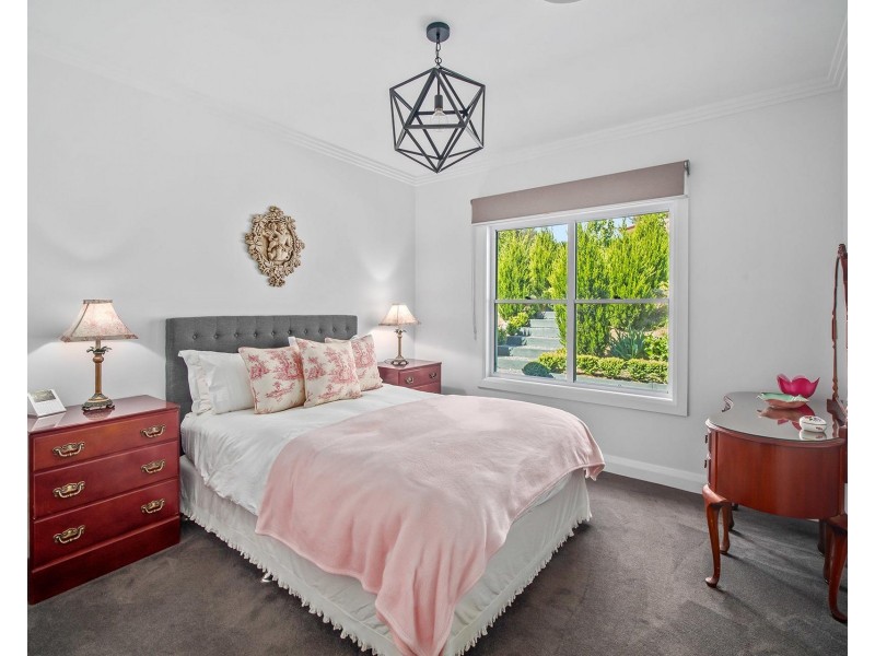 1 Larkin Close, Bundanoon NSW 2578