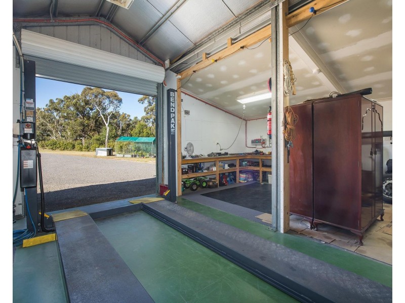 10 Acacia Avenue, Tallong NSW 2579