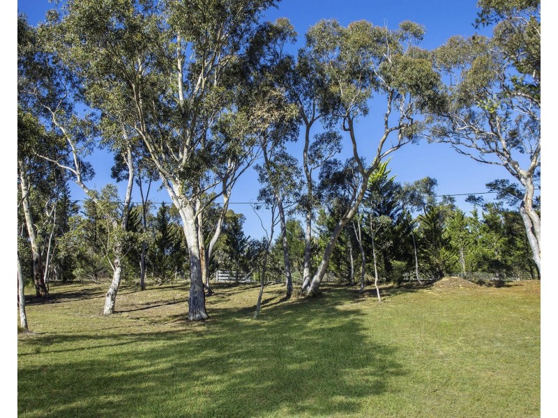 10 Acacia Avenue, Tallong NSW 2579