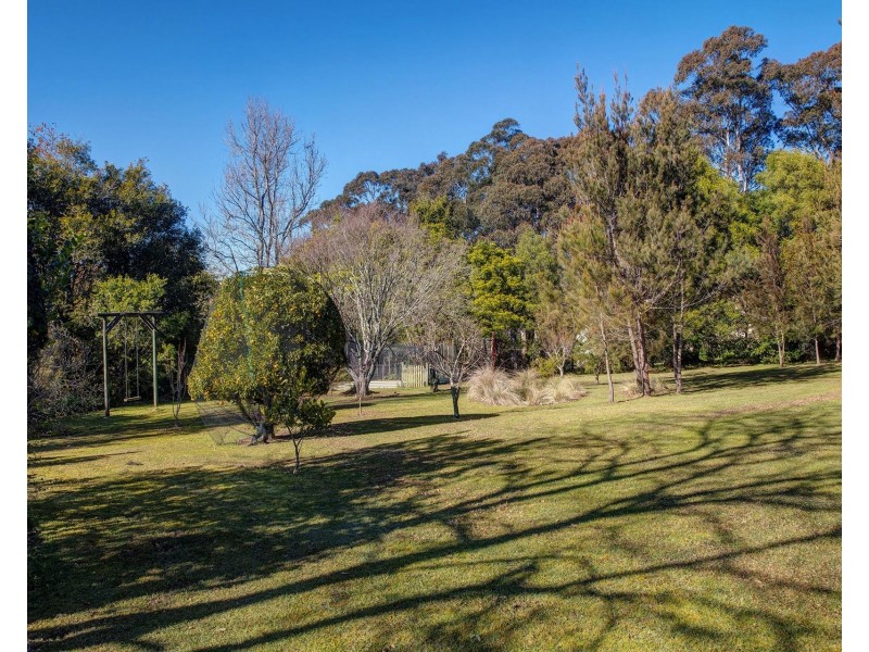 23 Garland Road, Bundanoon NSW 2578