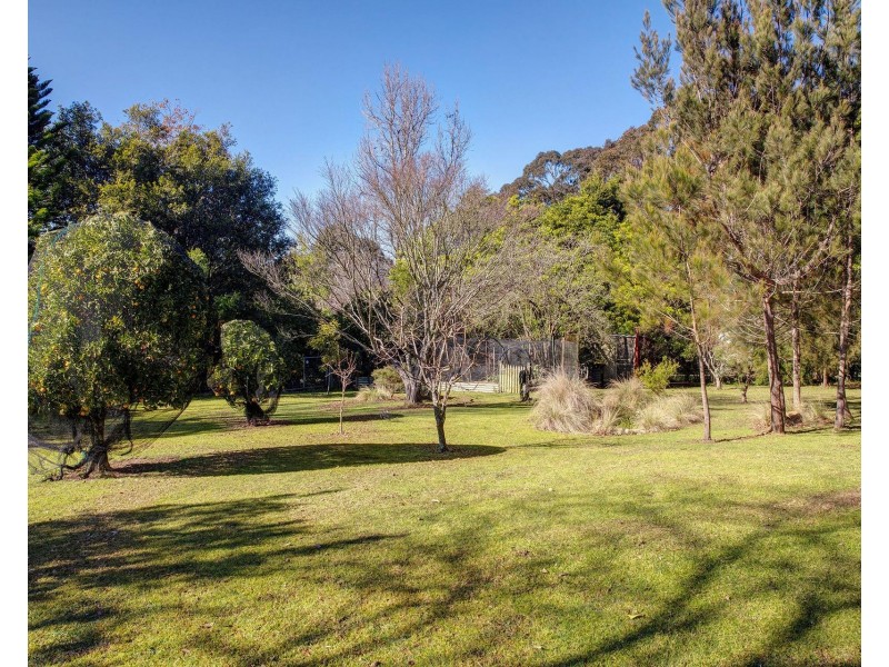 23 Garland Road, Bundanoon NSW 2578