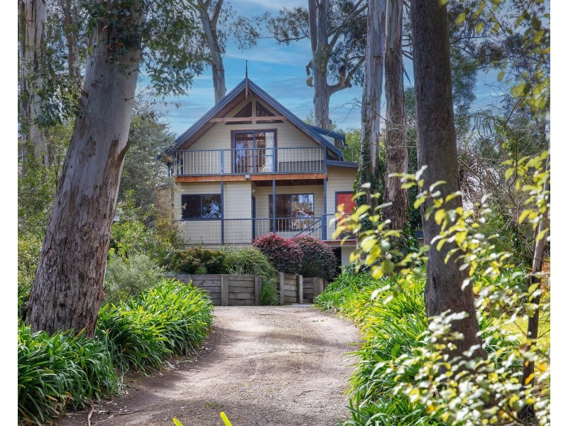9 Birriga Avenue, Bundanoon NSW 2578