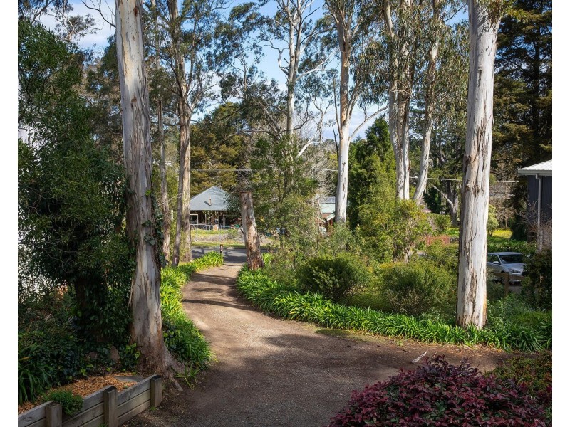 9 Birriga Avenue, Bundanoon NSW 2578