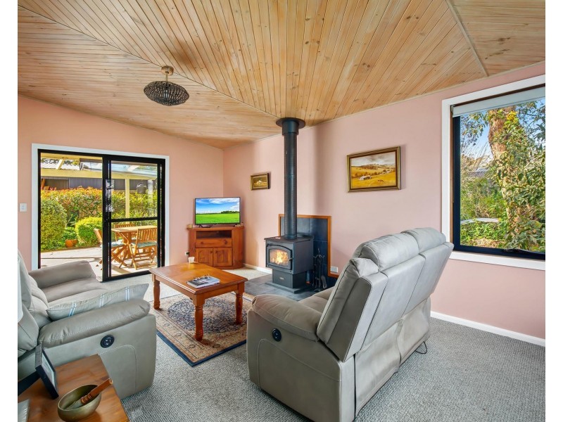 9 Birriga Avenue, Bundanoon NSW 2578
