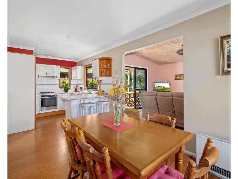 9 Birriga Avenue, Bundanoon NSW 2578