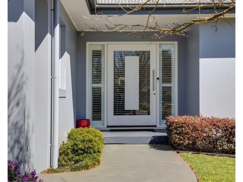 15 Skye Place, Bundanoon NSW 2578