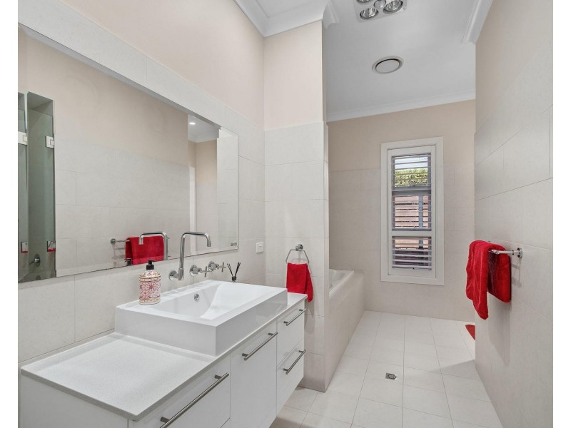 15 Skye Place, Bundanoon NSW 2578