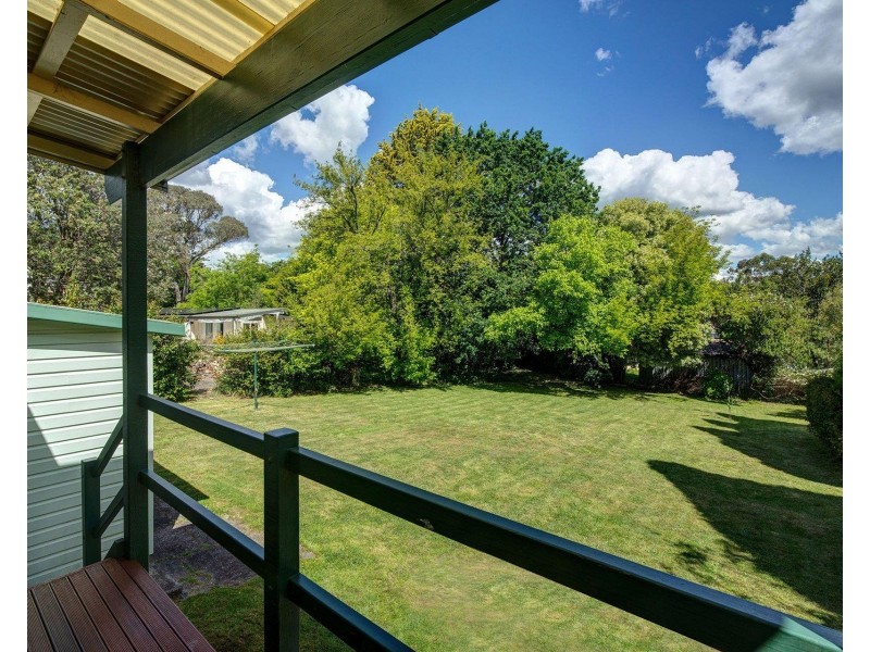 12 Barnett Avenue, Bundanoon NSW 2578