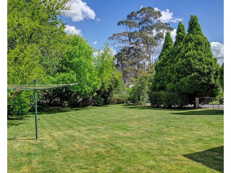 12 Barnett Avenue, Bundanoon NSW 2578