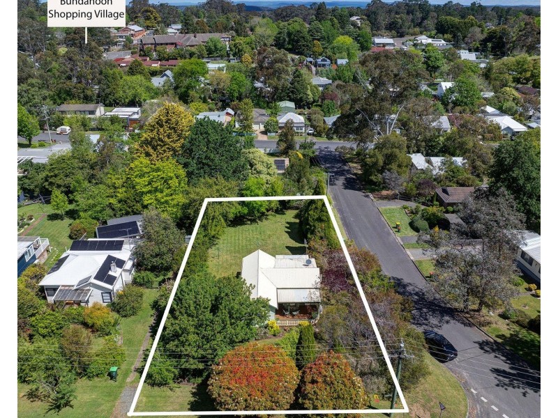 12 Barnett Avenue, Bundanoon NSW 2578