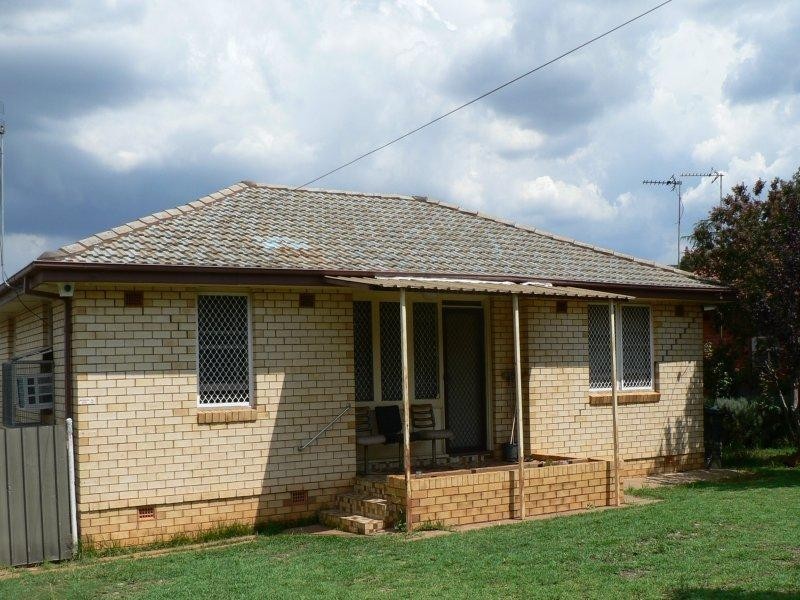 48 Yulong St, Dubbo NSW 2830