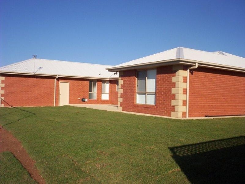 10 Merion  Way, Dubbo NSW 2830