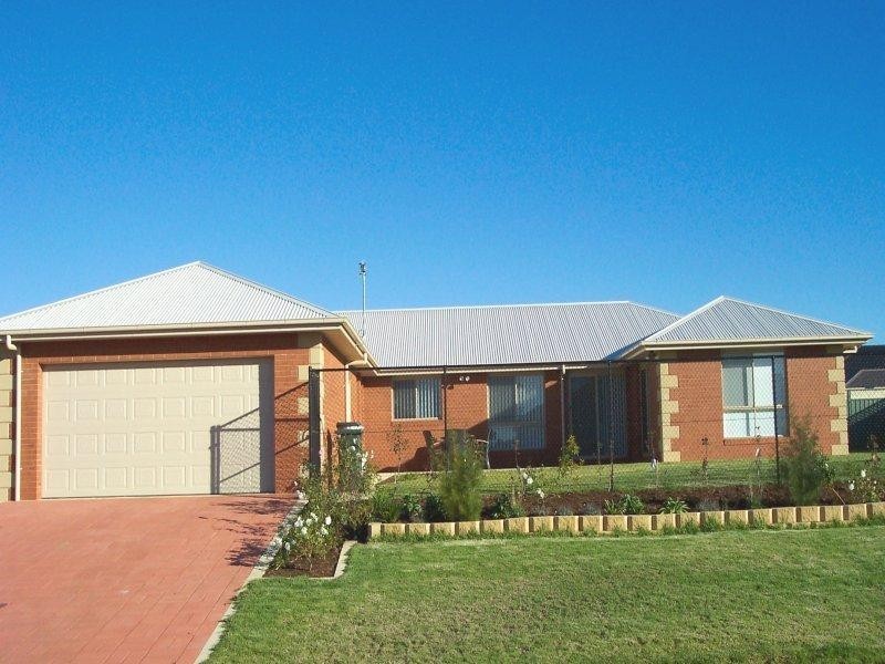 10 Merion  Way, Dubbo NSW 2830