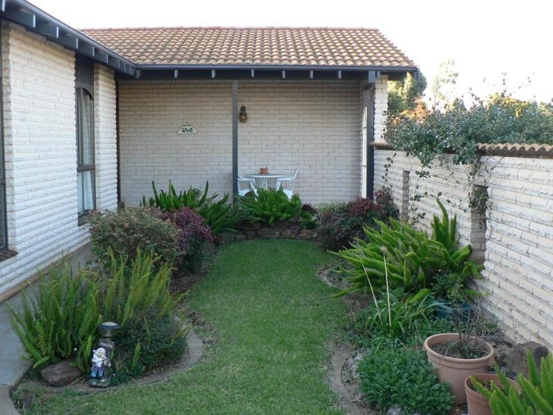 9 Grey  St, Dubbo NSW 2830