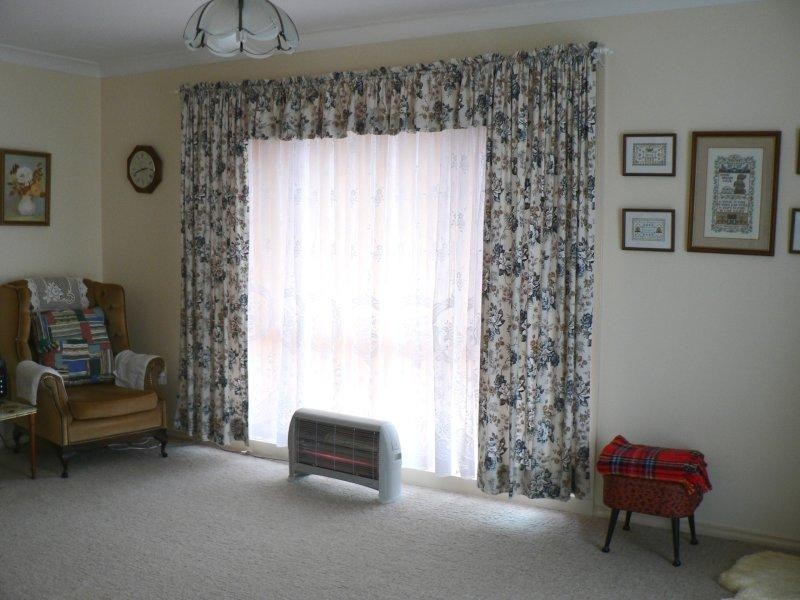 84 Sturt  Cir, Dubbo NSW 2830
