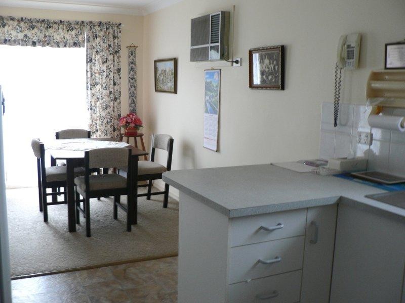 84 Sturt  Cir, Dubbo NSW 2830