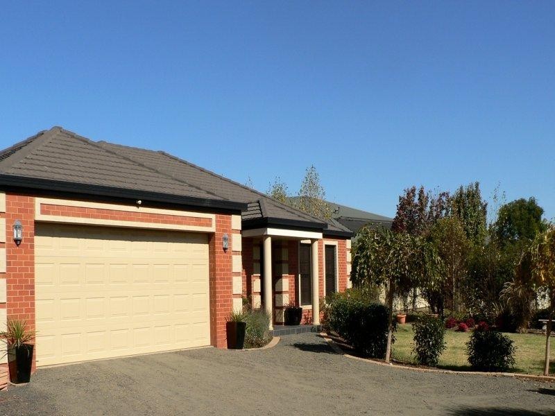 3 Englewood Ave, Dubbo NSW 2830