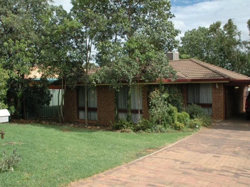 5 Bass  Pl, Dubbo NSW 2830