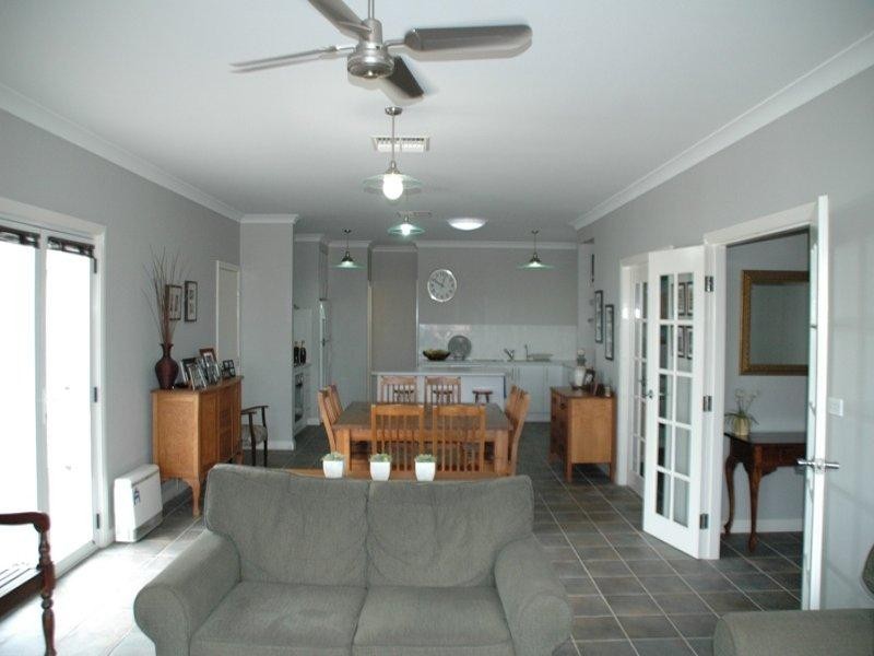 1 Lago  Ct, Dubbo NSW 2830