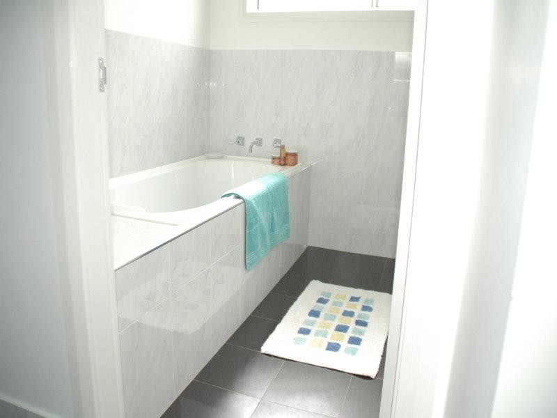 1 Lago  Ct, Dubbo NSW 2830