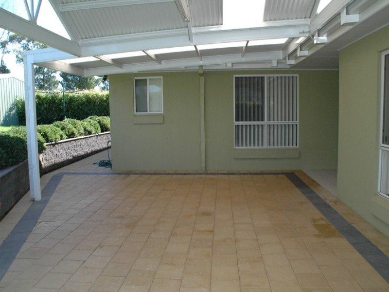 8 Cypress Point Dr, Dubbo NSW 2830