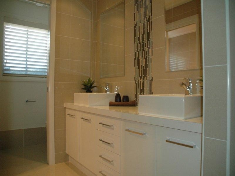 13 Southlakes Pde, Dubbo NSW 2830