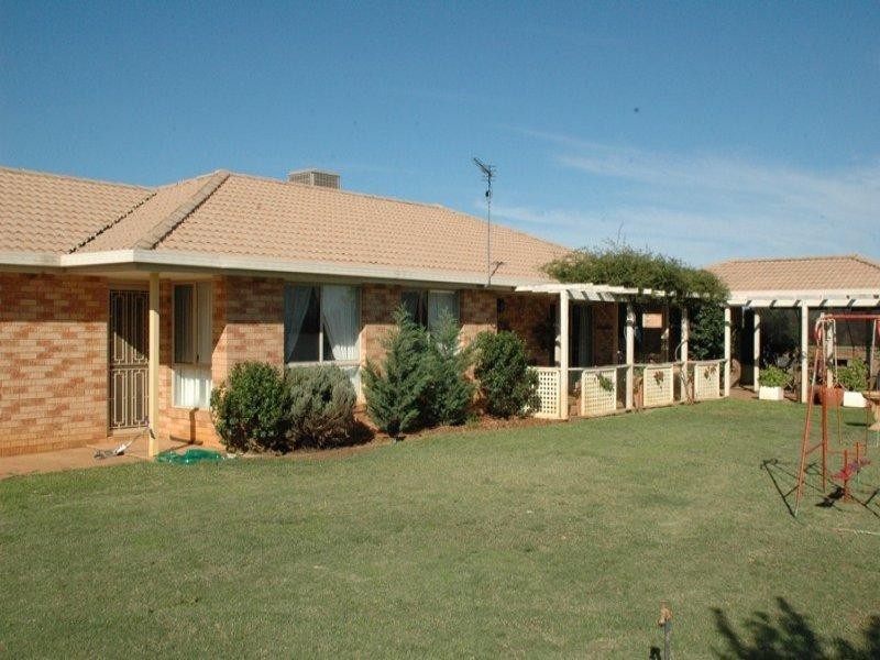18R Rosedale  Rd, Dubbo NSW 2830